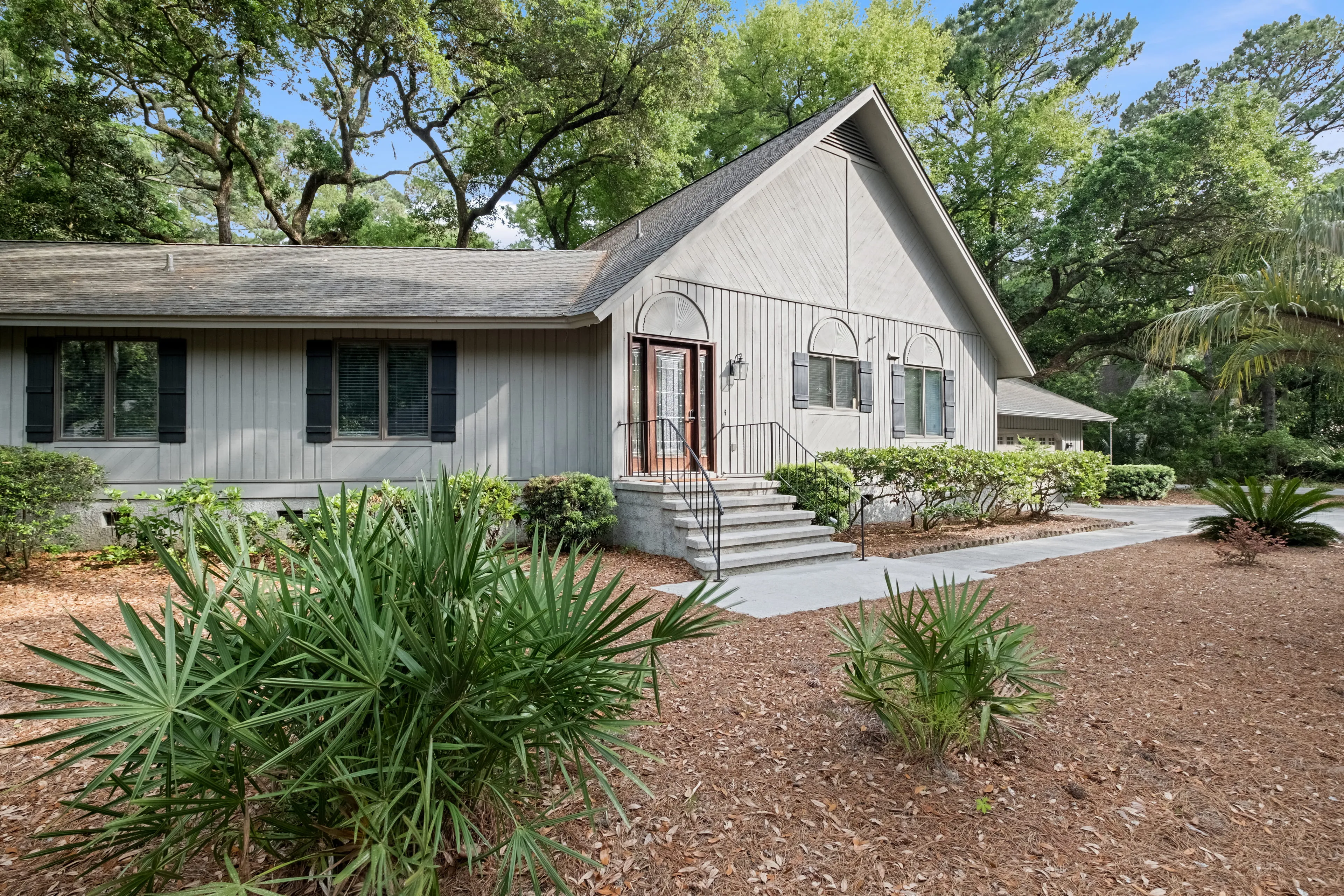 The Battery Bungalow — photo 11